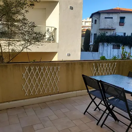 Le Pin Dore * Αντίμπ